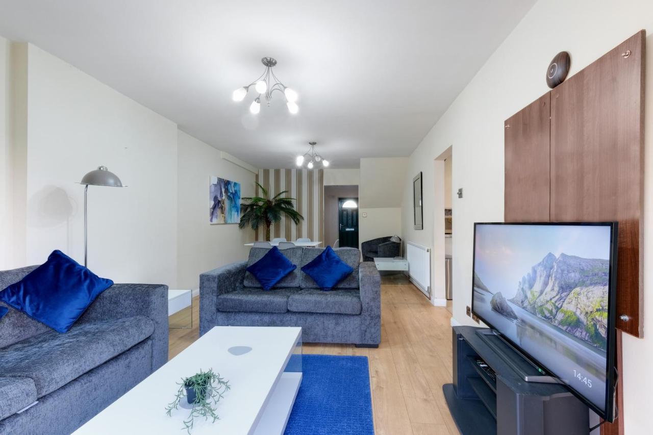 Staiforce 2 Bedroom House With Parking Maidenhead Buitenkant foto