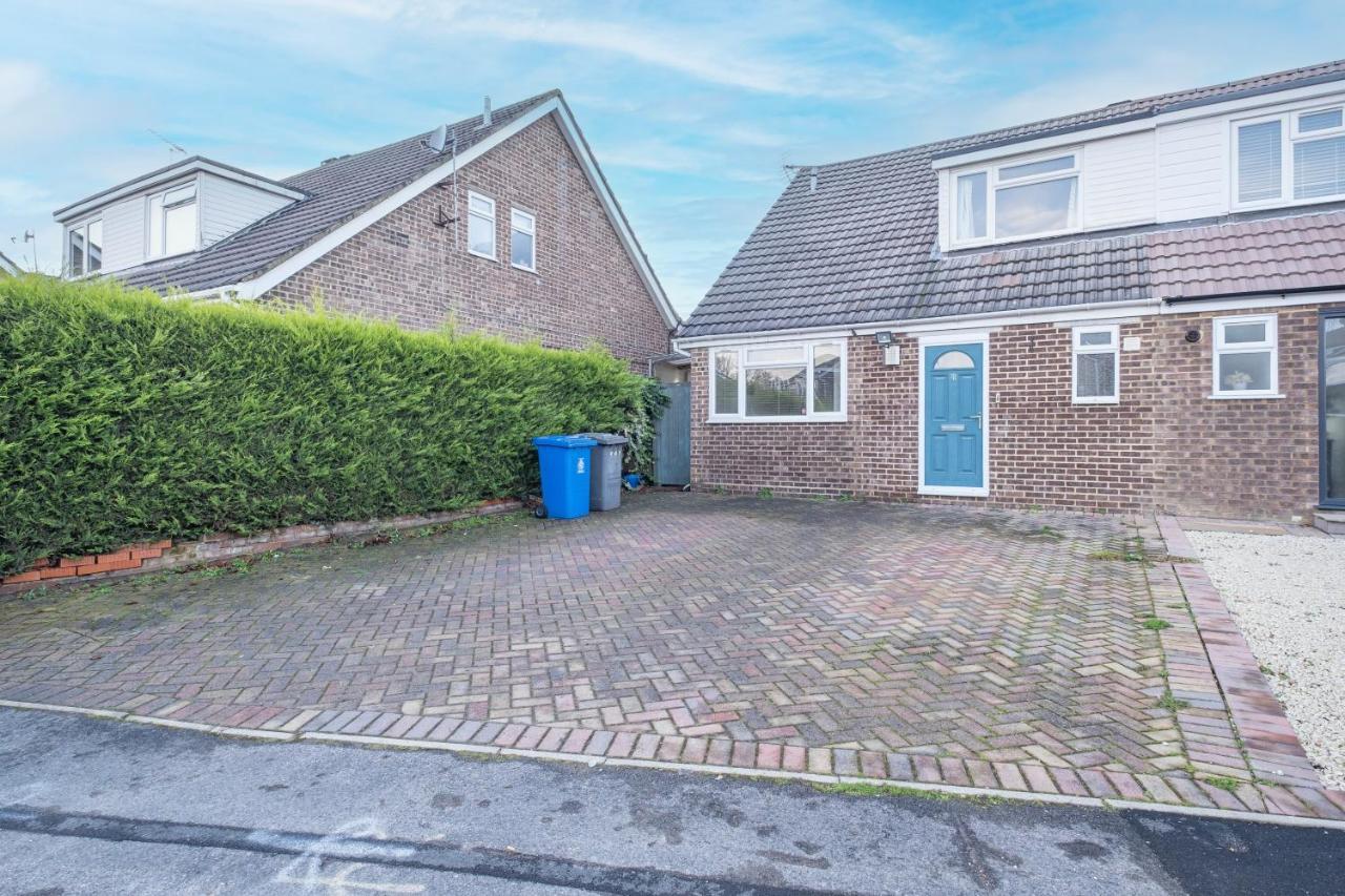 Staiforce 2 Bedroom House With Parking Maidenhead Buitenkant foto