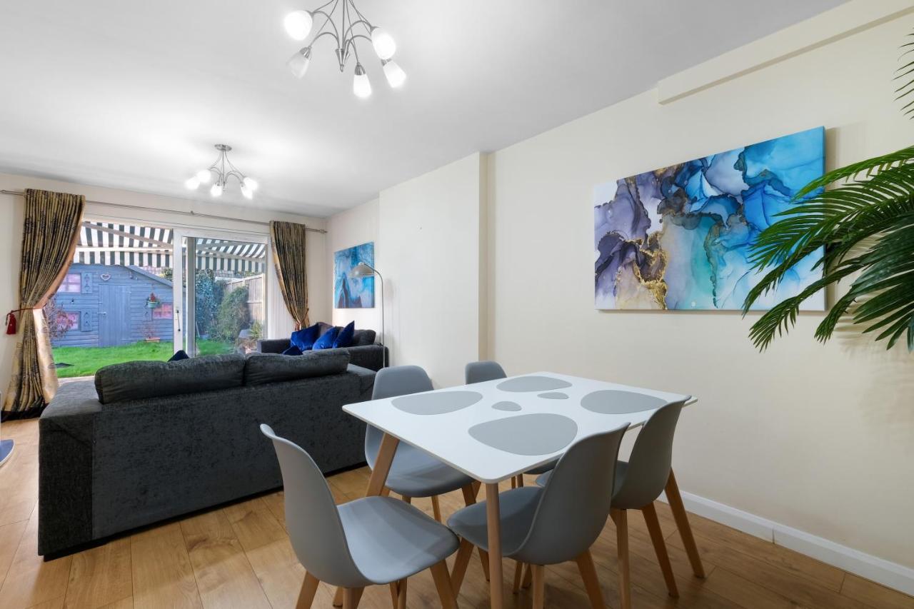 Staiforce 2 Bedroom House With Parking Maidenhead Buitenkant foto