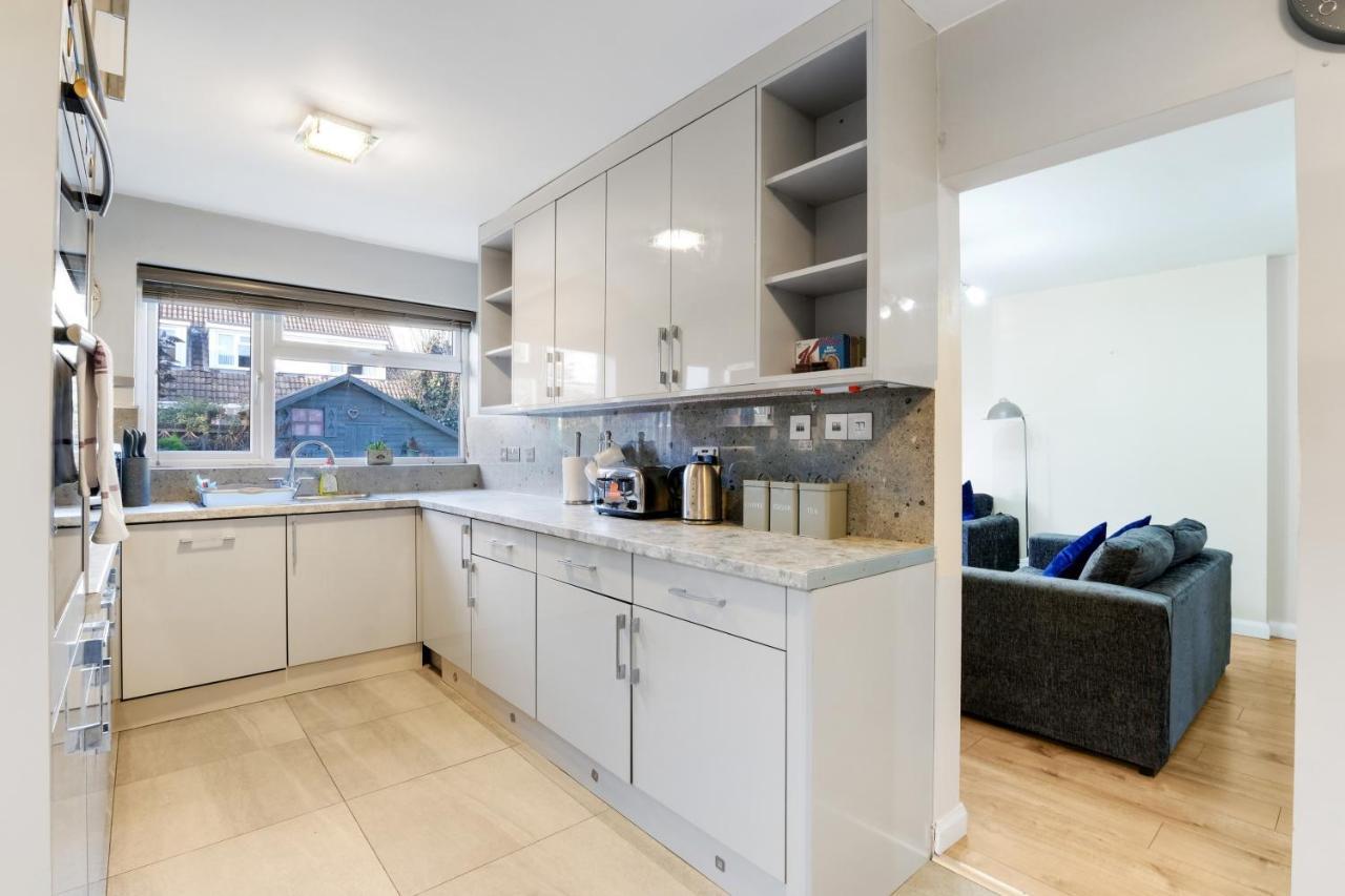 Staiforce 2 Bedroom House With Parking Maidenhead Buitenkant foto