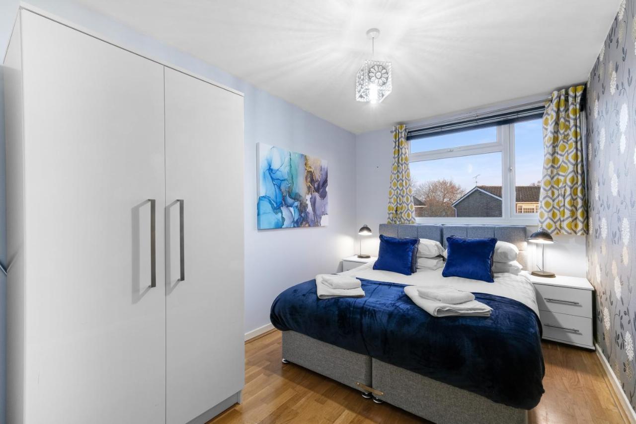 Staiforce 2 Bedroom House With Parking Maidenhead Buitenkant foto