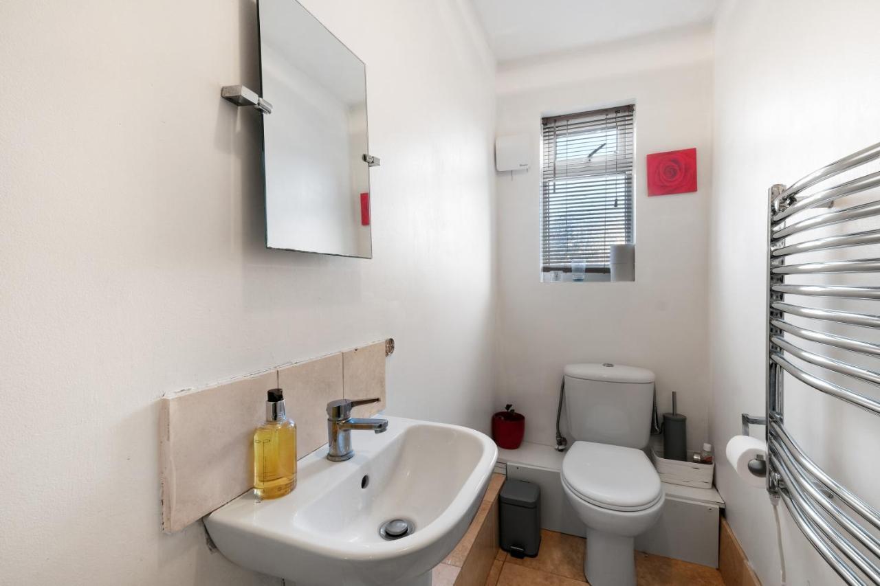 Staiforce 2 Bedroom House With Parking Maidenhead Buitenkant foto