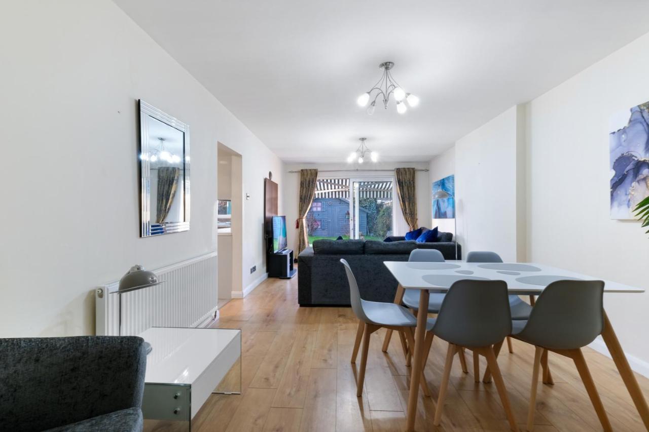 Staiforce 2 Bedroom House With Parking Maidenhead Buitenkant foto