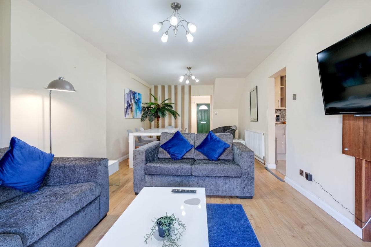 Staiforce 2 Bedroom House With Parking Maidenhead Buitenkant foto