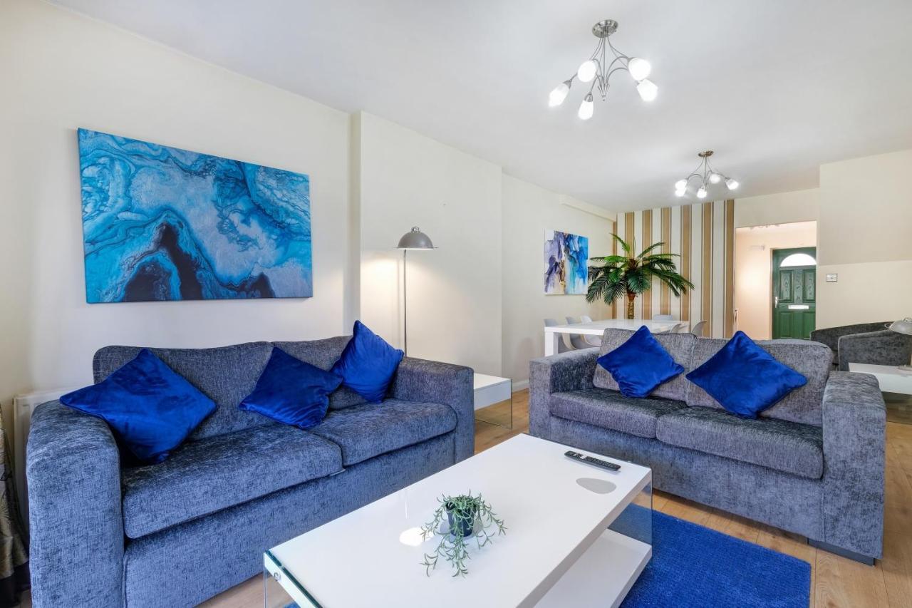 Staiforce 2 Bedroom House With Parking Maidenhead Buitenkant foto